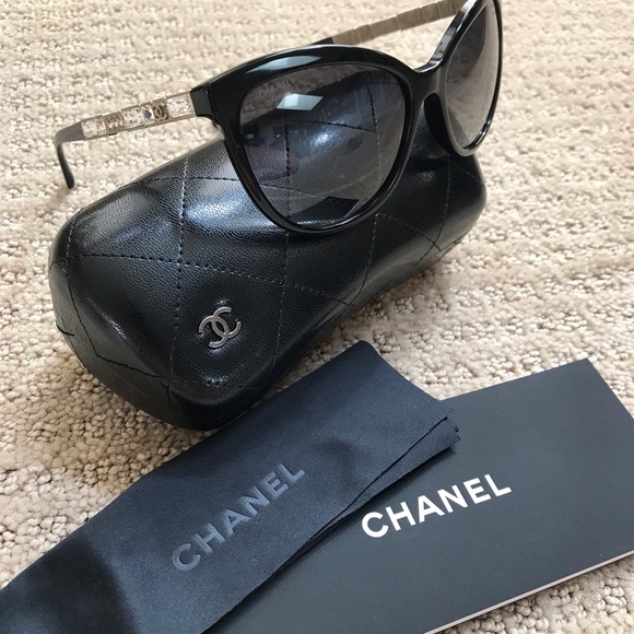 Chanel Crystal sunglasses - Picture 7 of 7